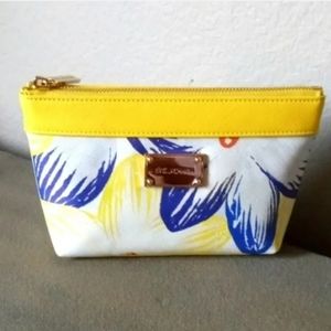 NEW St John White Yellow Purple Floral Cosmetic Make-Up Travel Bag